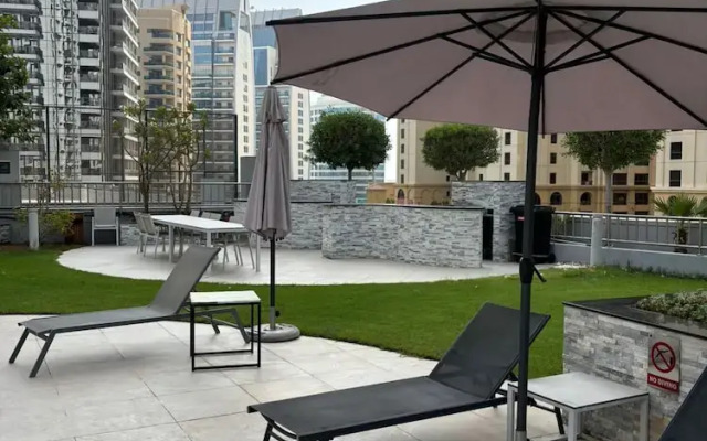 Lyo hostel Marina Whraf 1