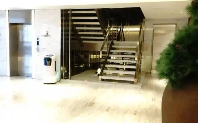 Ji Hotel (Shanghai Caohejing Gumei Road)