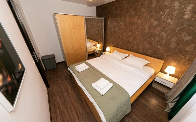 Tayeb Apartment near Floreasca Park