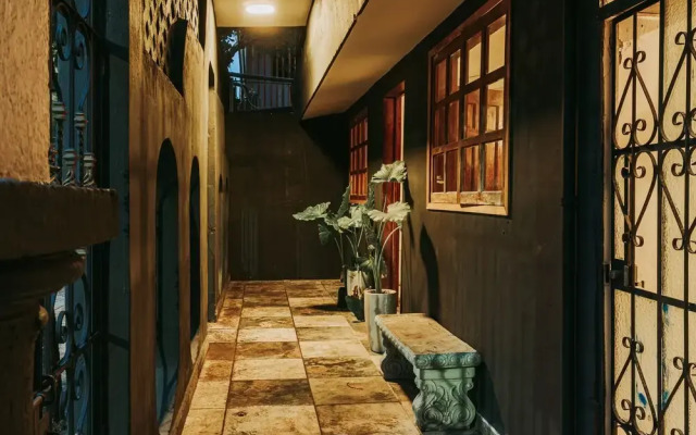 Hostel Shambalam