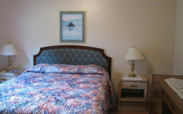 Anchorage House and Cottages