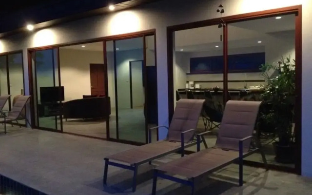 2 Bedroom Seaview Villa Laurenz