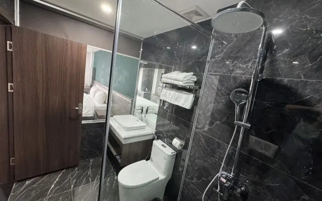 Luxury Phoenix Hotel 2