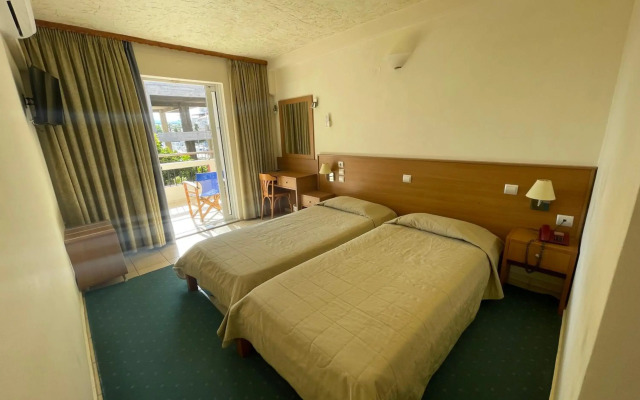 Hotel Flisvos