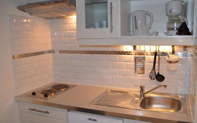 Appartement Les Menuires, 1 pièce, 2 personnes - FR-1-452-87