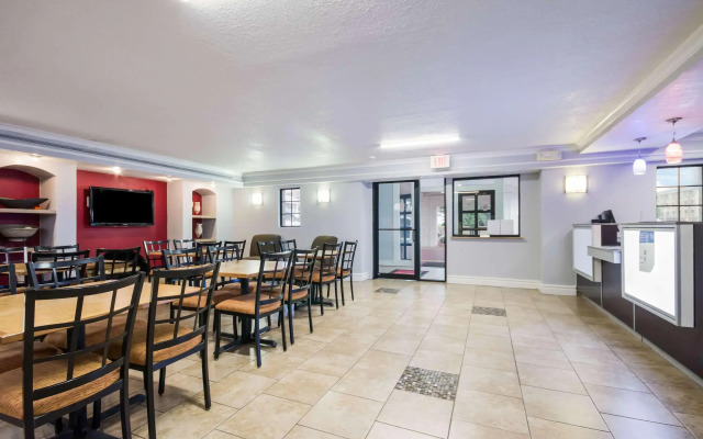 Econo Lodge