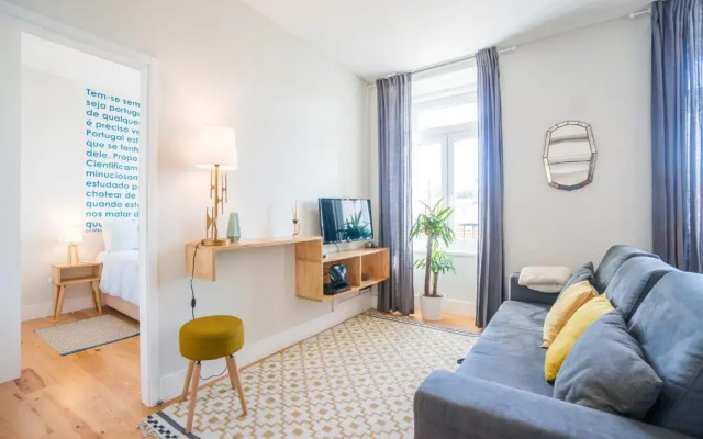 GuestReady - Chic and Vibrant Apt with Stunning Views - Anjos