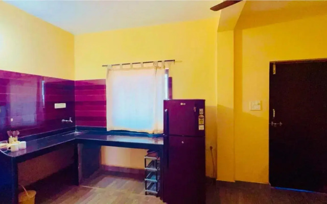 2 BHK Apartment in Candolim, by GuestHouser (1FE1)