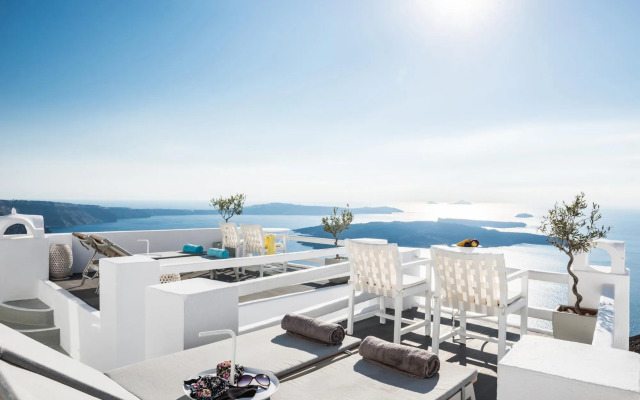 On The Rocks Apartments