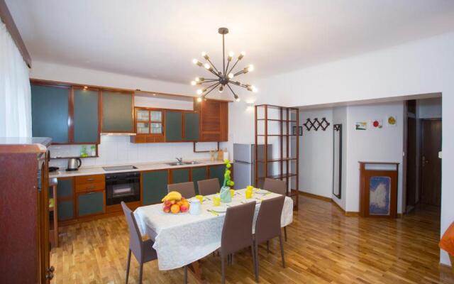 Apartment Mina