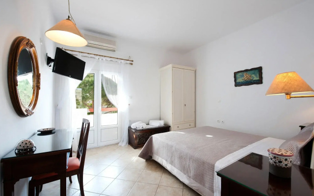 Tsakanos Apartments