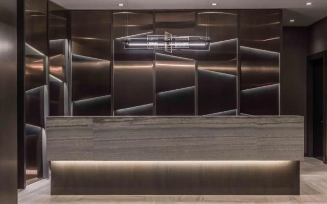 AC Hotel by Marriott Boston Cleveland Circle