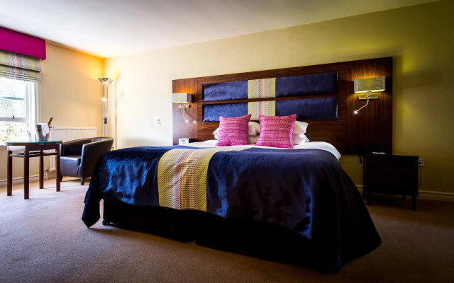 Parklands Hotel