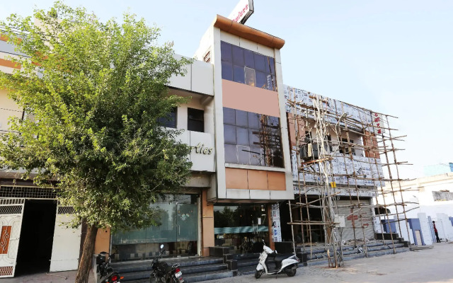 OYO 22253 Hotel Kanha Palace