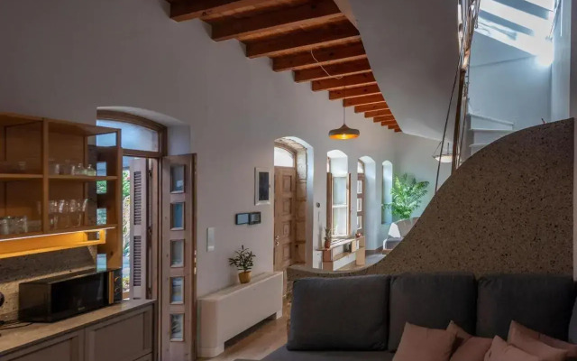 Triada Manor House