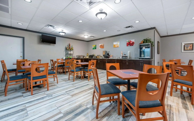 Quality Inn & Suites Brooksville I-75/Dade City