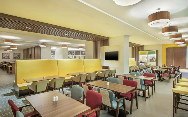 Hampton by Hilton Dubai Airport