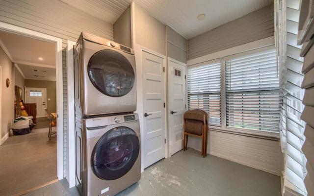 Faust St Retreat DT 306