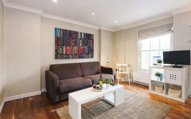 The Chelsea Gunter Light House - GLM1