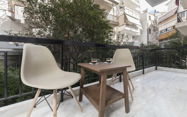 Stylish and Modern Apartment in the Heart of Athens