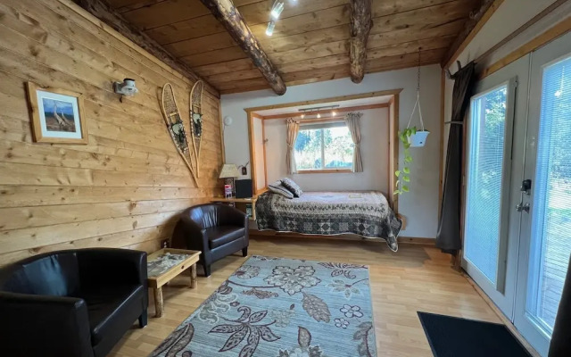 Green Timbers Lodge Redwood Cabin