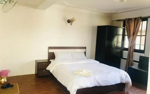 Hotel Little Buddha Inn
