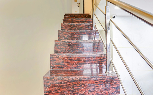 OYO 92129 Hotel S K Palace