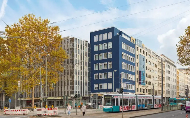 Numa Frankfurt Blau