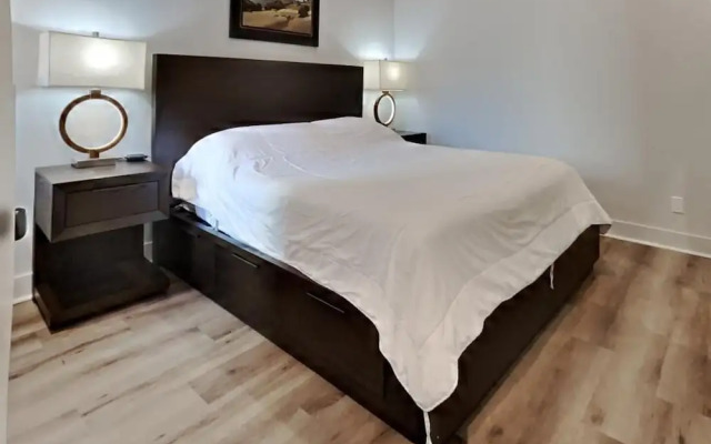 1849 Condos 642 3 Bedroom Home