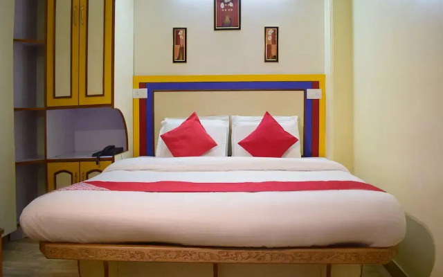 OYO 10694 Hotel Royal Inn