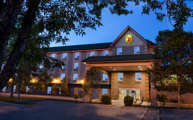 Super 8 by Wyndham Calgary Shawnessy Area