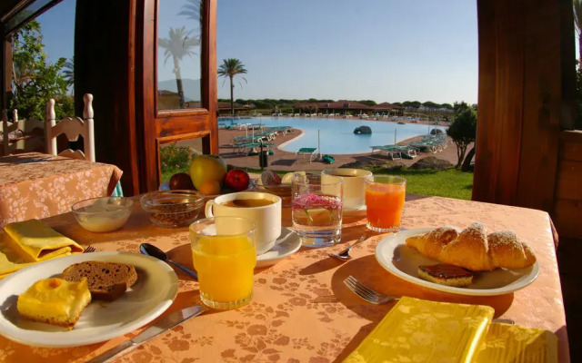 Valtur Sardegna Baia Dei Pini Resort