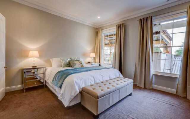 Bathurst Royal Apartments