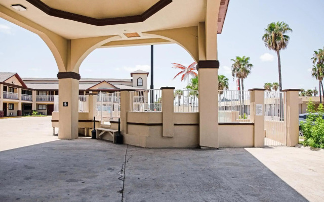 OYO Hotel McAllen Airport South