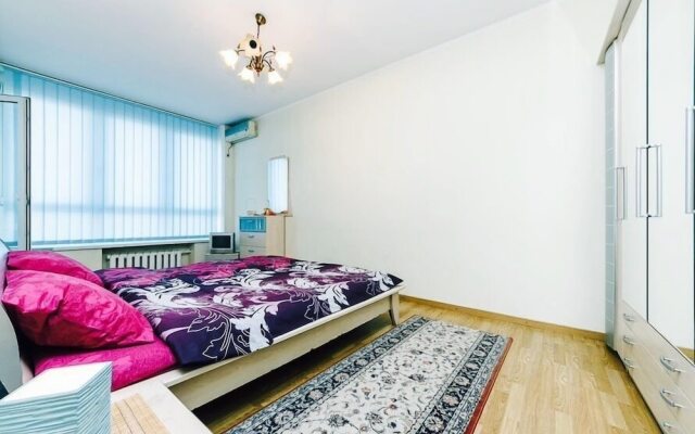 Hotrent Lesi Ukrainky 36B