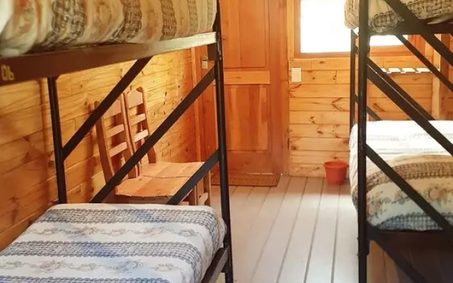 Hostel y Camping Los Coihues