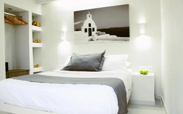 Sea La Vie Beachfront Suites