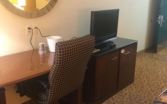 A Victory Hotel - Southfield