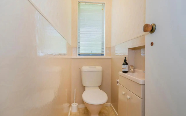 Treasure on Chestnut - Tairua Holiday Home