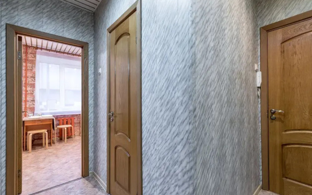 FlatHome24 on Yaroslavskiy 38