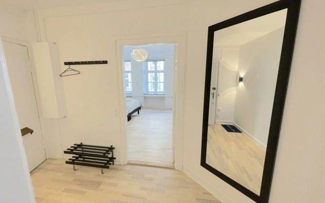 ★Luxury TIVOLI Apt · Scandinavian Design · Heart of CPH★
