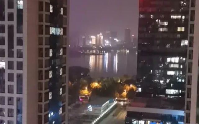 Baoli International Apartment (Hefei Swan Lake Branch)