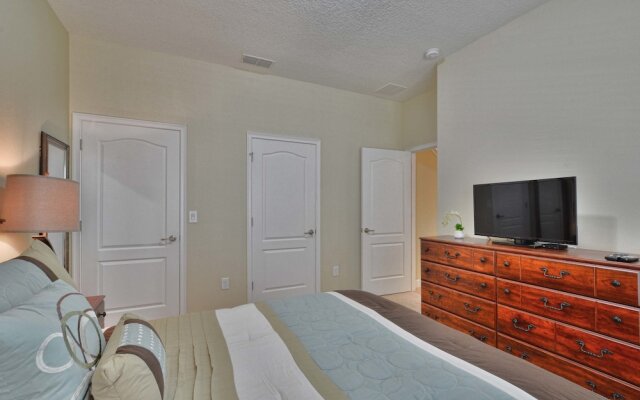 Storey Lake 4 Bedroom Townhome w Splashpool - 1603ST