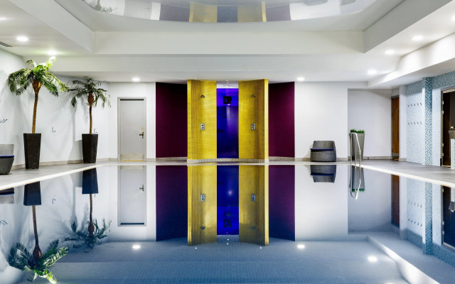 Crowne Plaza Reading