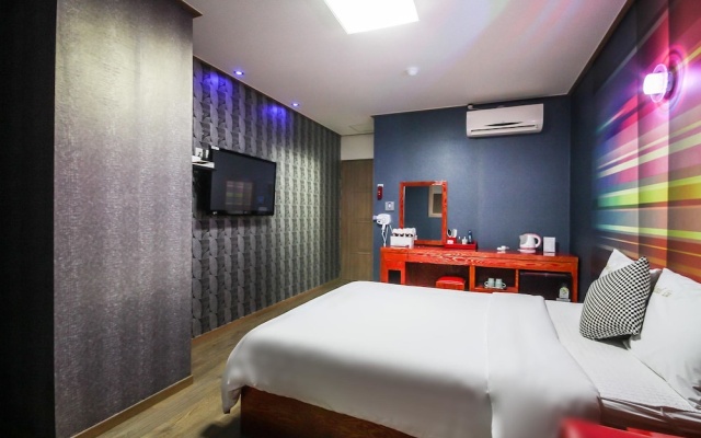 Hotel Lie
