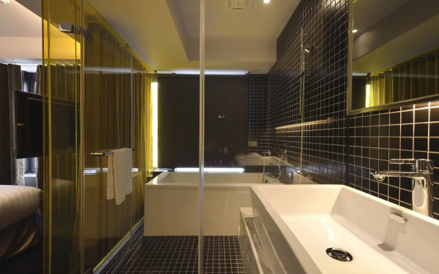 Vendome East Inn