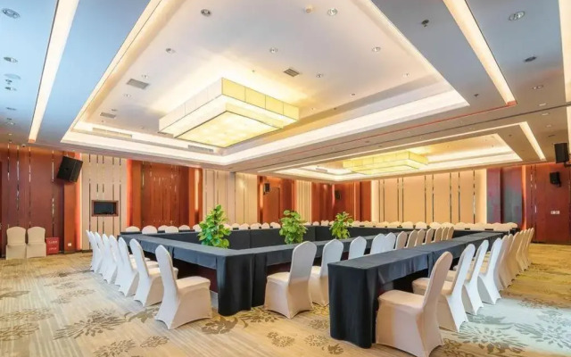 Rezen Hotel Daozhen River & Holiday