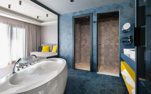 COLORS Hotel Athens