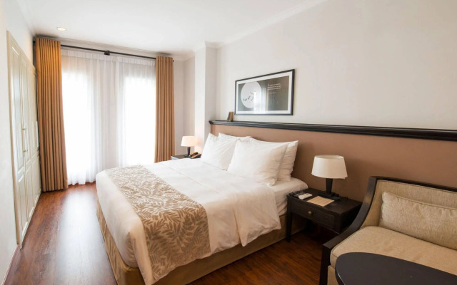 The Alcove Library Hotel