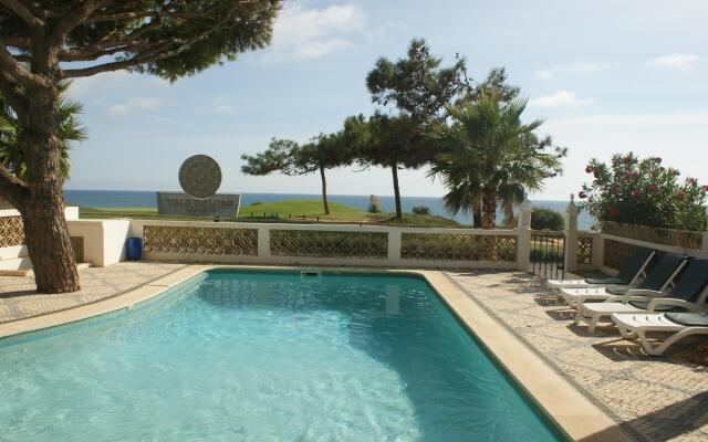 V007 Beach Villa / Da Praia (Oceano)